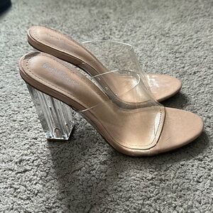 Torta Caliente Heels